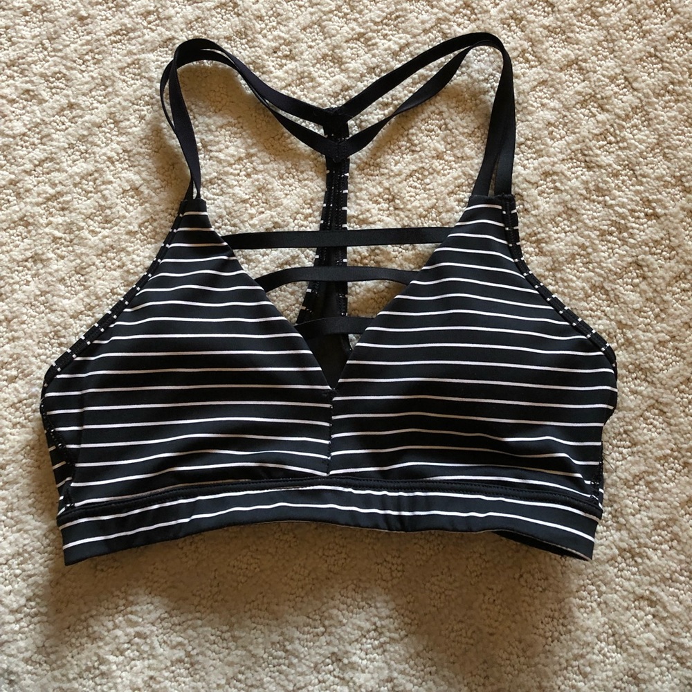 🌼sold🌼Victoria’s Secret sports bra